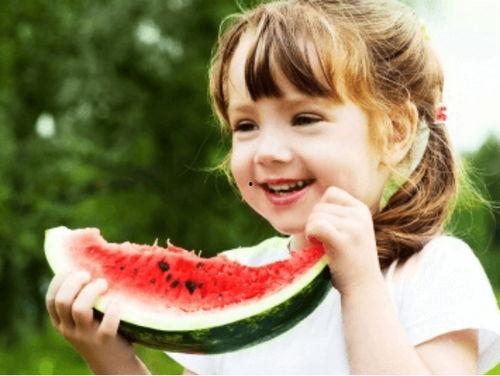 娱乐吃瓜小金鱼小说,小金鱼吃瓜记